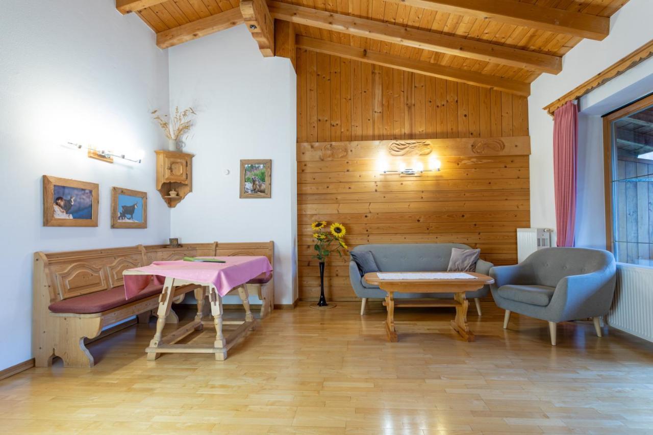 Waldhauser Hof *